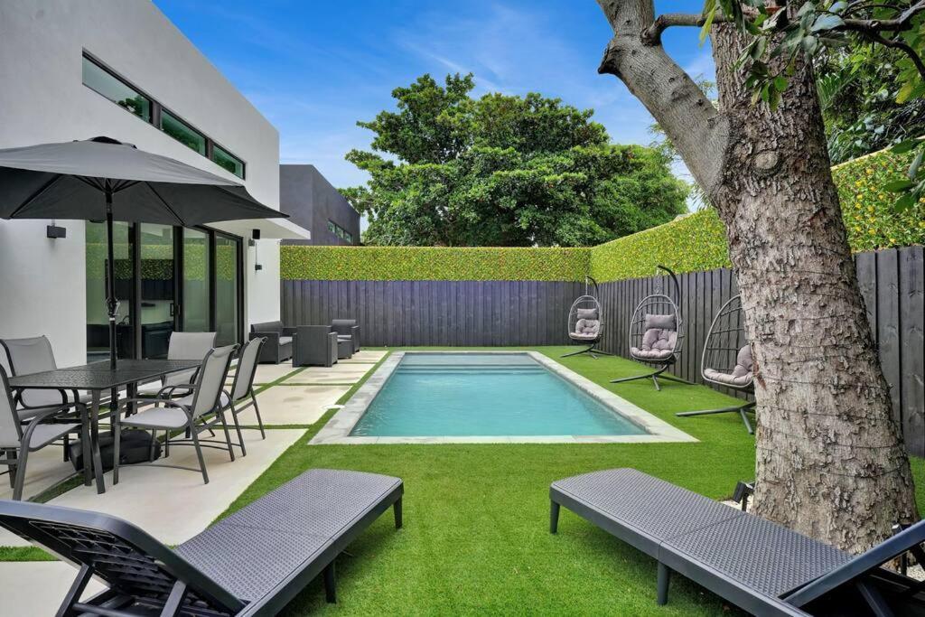 Design House -Heated Pool -Big Yard -Gated Parking Βίλα Μαϊάμι Εξωτερικό φωτογραφία
