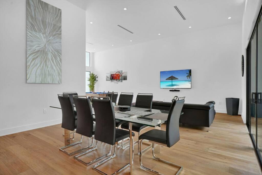Design House -Heated Pool -Big Yard -Gated Parking Βίλα Μαϊάμι Εξωτερικό φωτογραφία