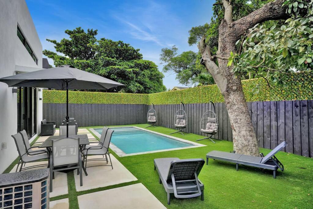 Design House -Heated Pool -Big Yard -Gated Parking Βίλα Μαϊάμι Εξωτερικό φωτογραφία
