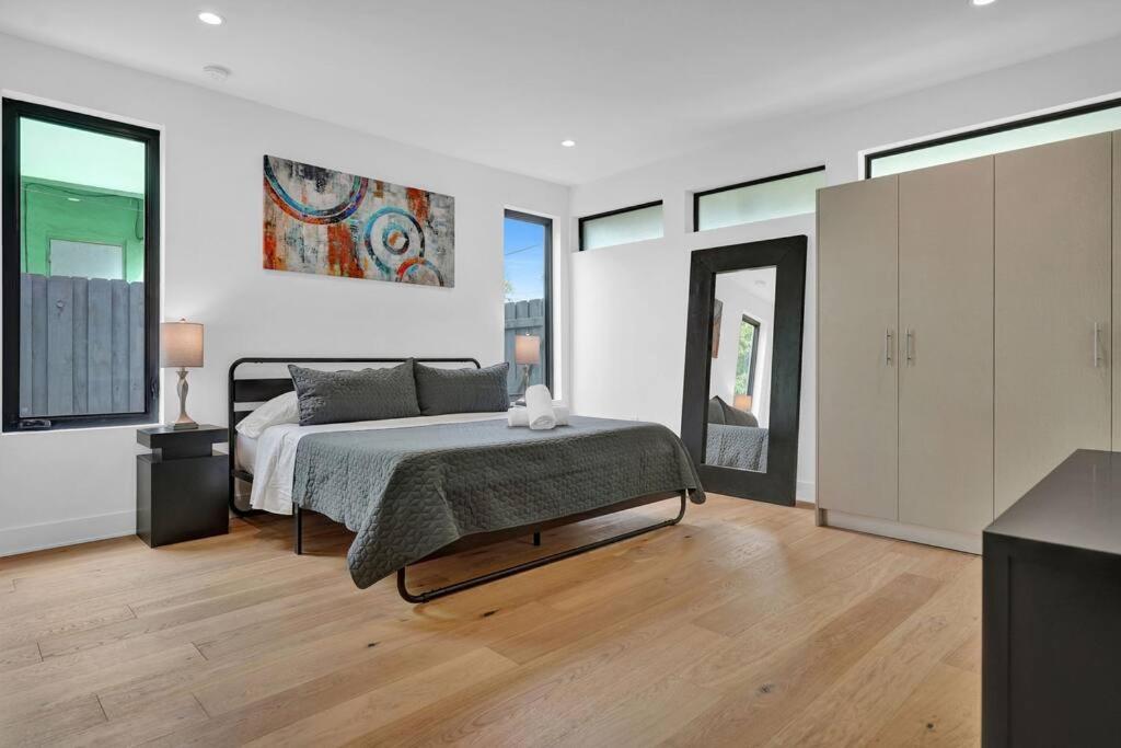 Design House -Heated Pool -Big Yard -Gated Parking Βίλα Μαϊάμι Εξωτερικό φωτογραφία
