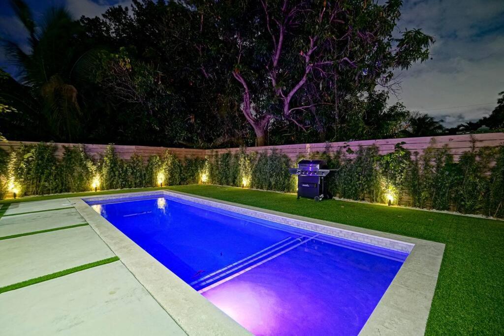 Design House -Heated Pool -Big Yard -Gated Parking Βίλα Μαϊάμι Εξωτερικό φωτογραφία
